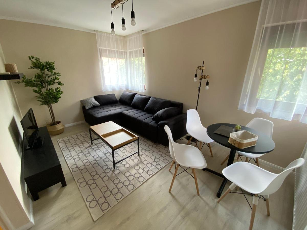 Aparthotel Cserke Apartmanhaz Cserkeszolo