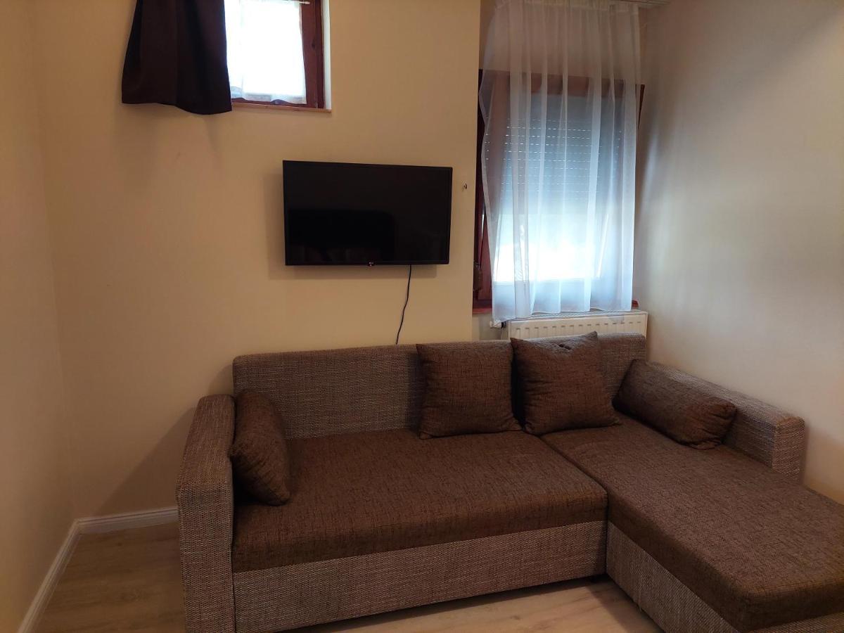 Aparthotel Cserke Apartmanhaz Cserkeszolo